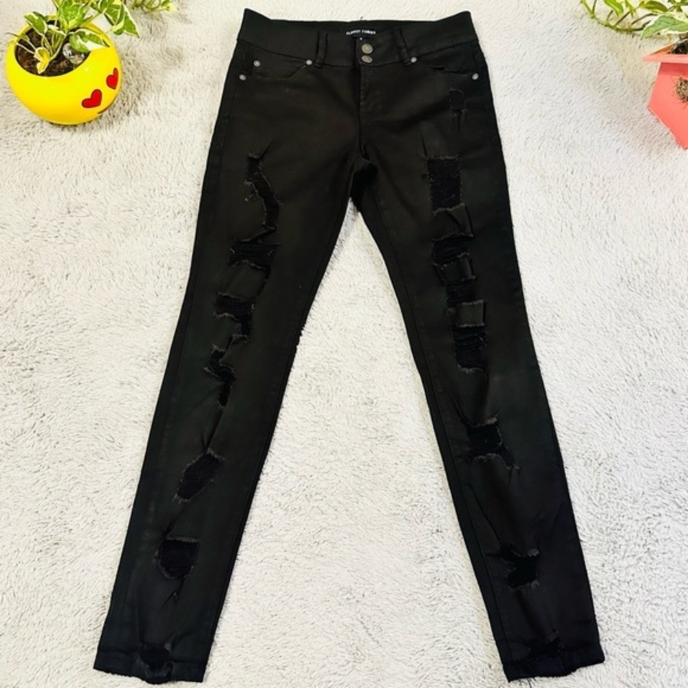 Almost Famous black distressed jeans